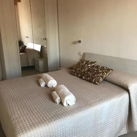 Casa Adriana קליארי